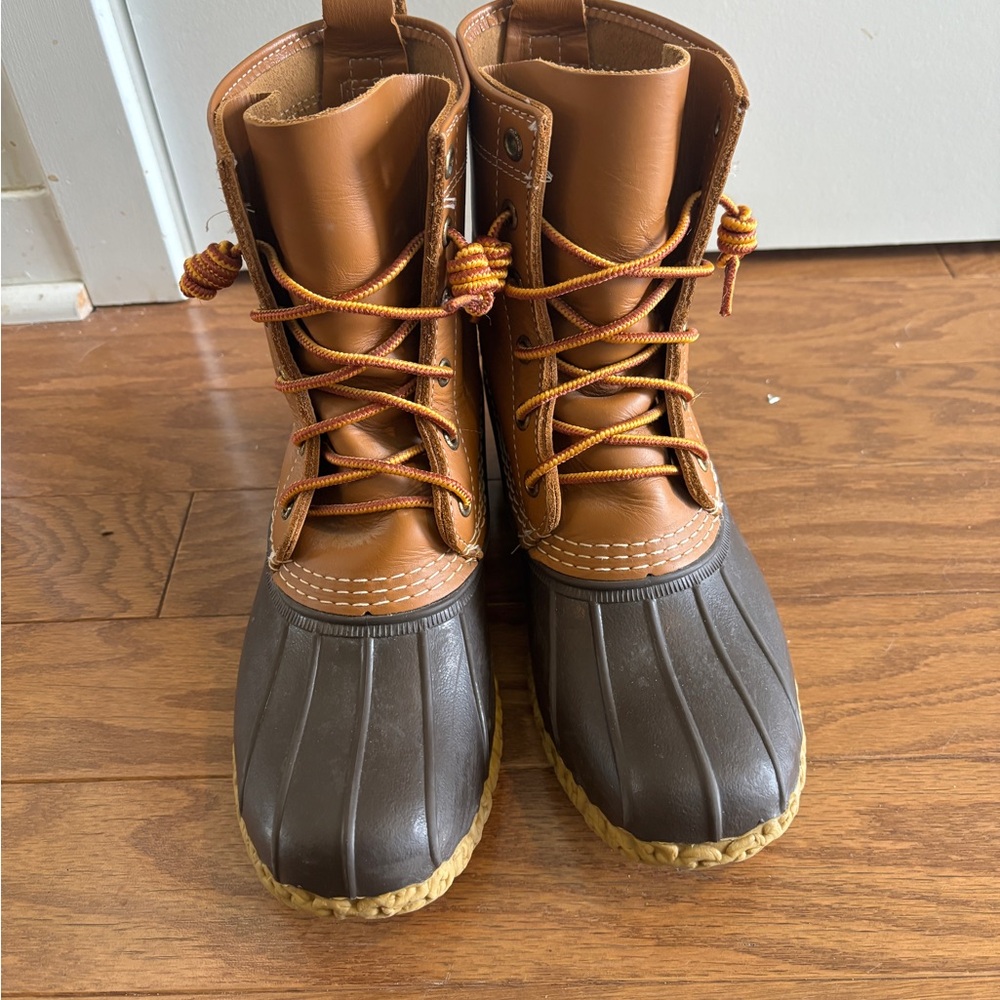L.L. Bean Women's Brown and Dark Tan Lace-Up Boots
